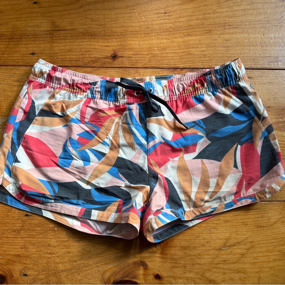Prana Colorful Women's Shorts, size L